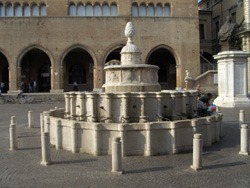 Fontana della Pigna Rimini